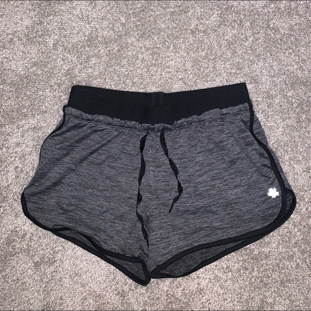 COPY - Tek Gear Dry Tek Gray & Black athletic sho… - Picture 2 of 6
